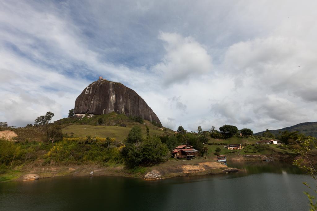 Casa Galeria Guatape Villa Eksteriør billede
